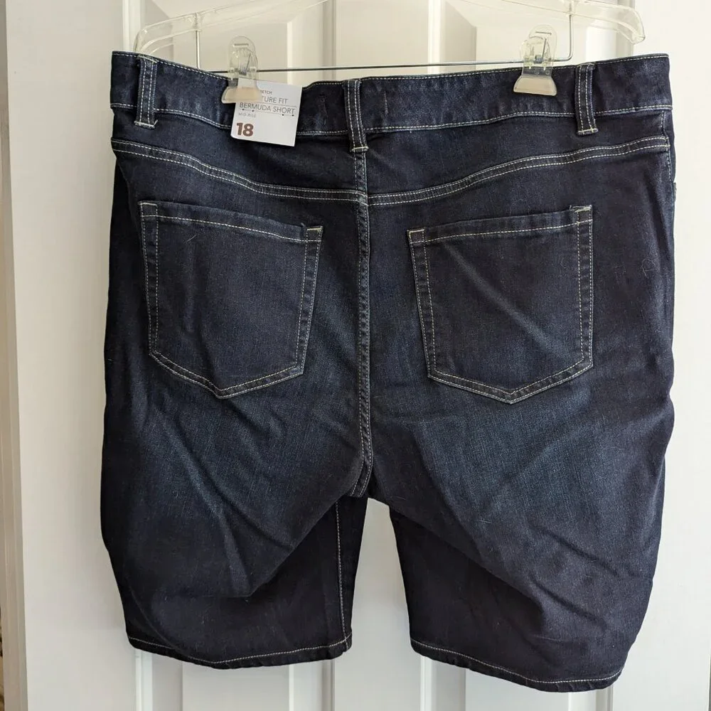 Lane Bryant Denim Bermuda SHort - Size 18 - Picture 2 of 7